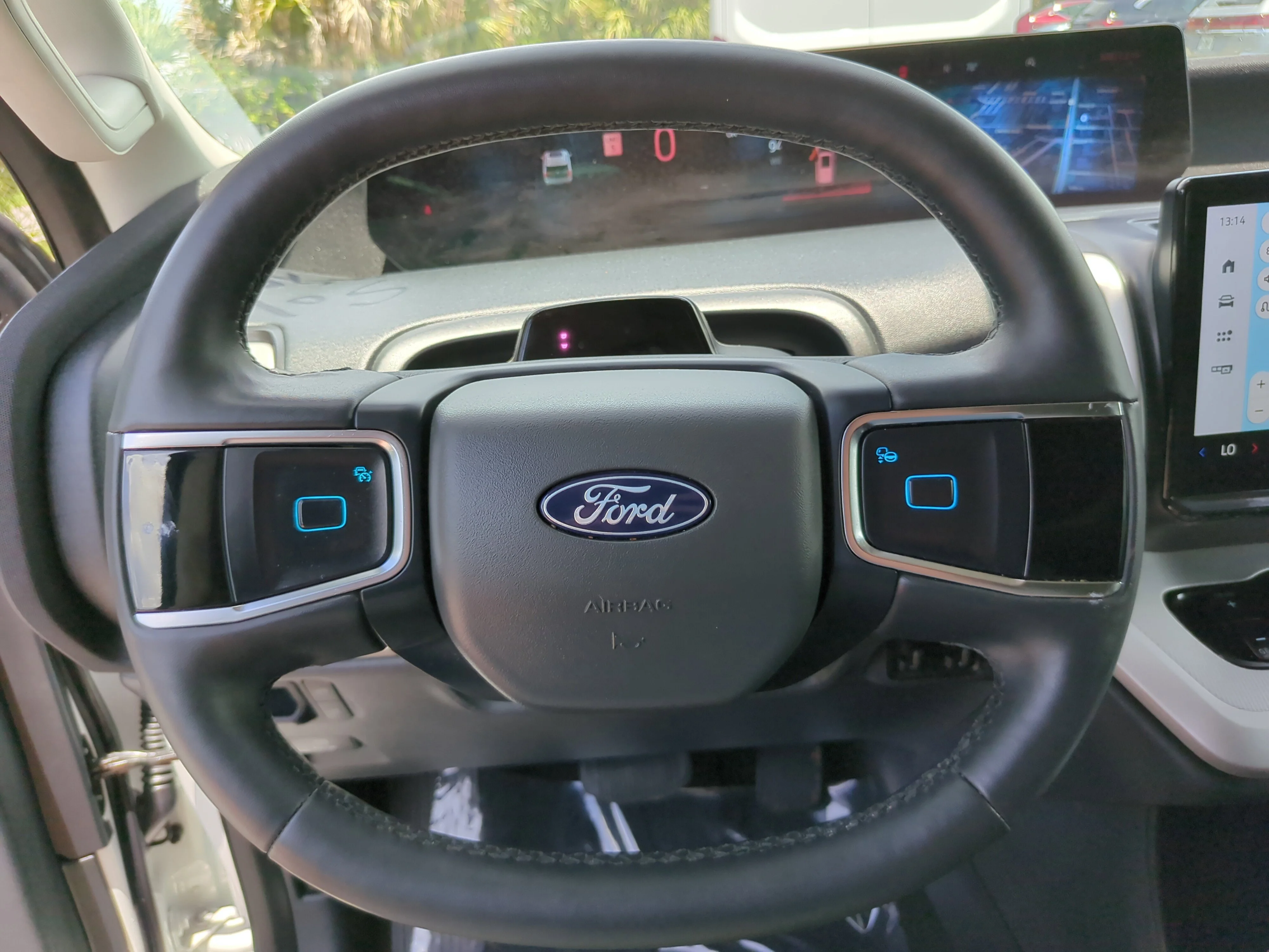 Certified Used 2025 Star White Ford Active image 33
