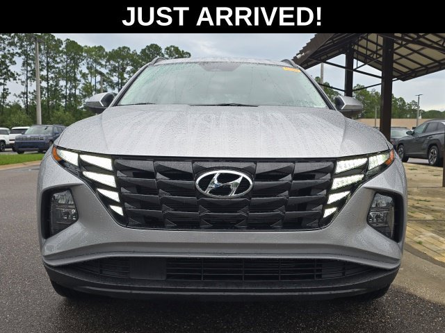 Used 2023 Silver Hyundai SEL image 2