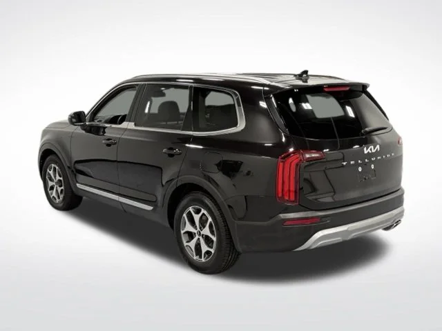 Used 2022 Black Kia EX image 6