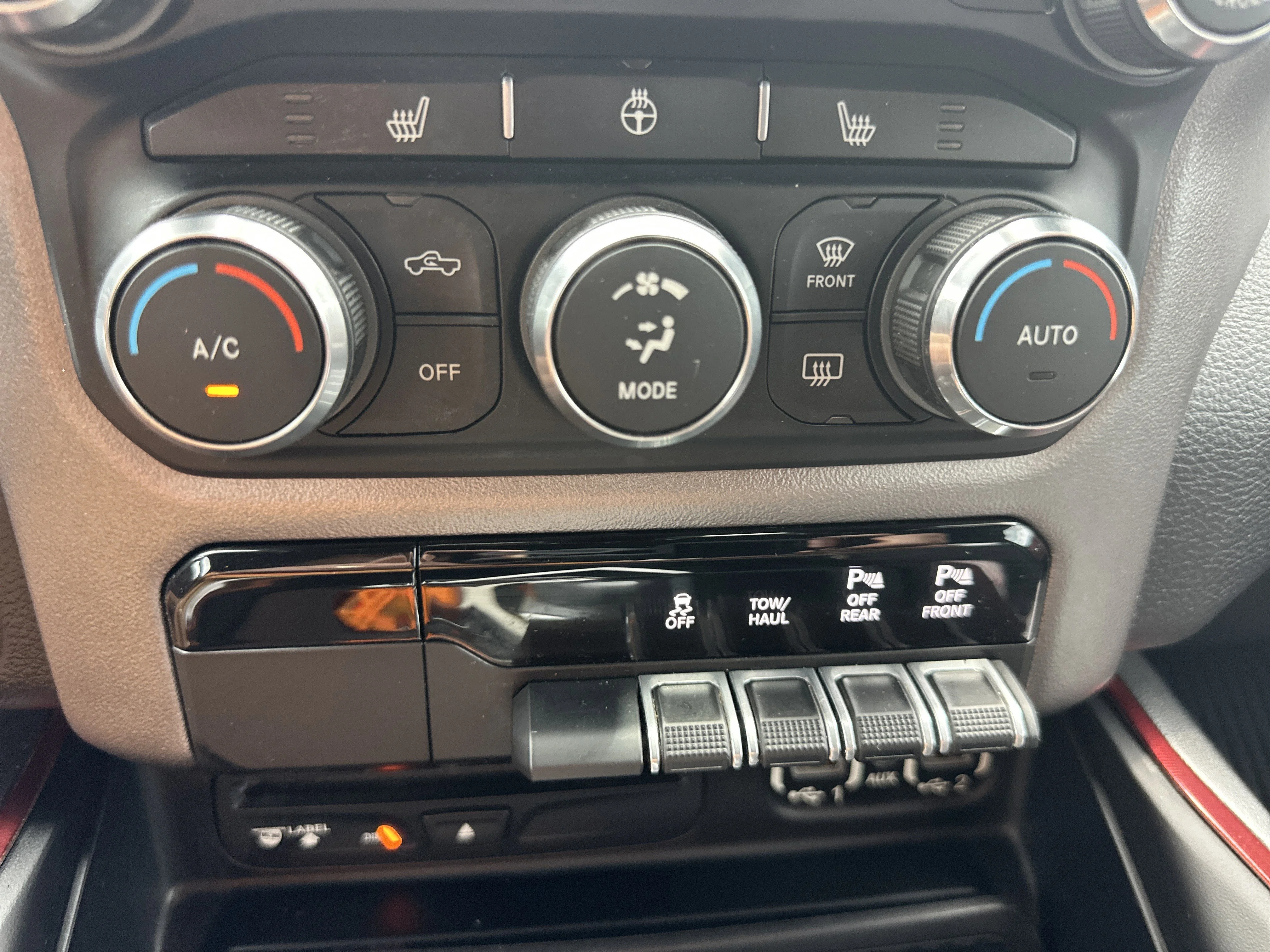 Used 2019 Bright White Clear Coat Ram Rebel image 31