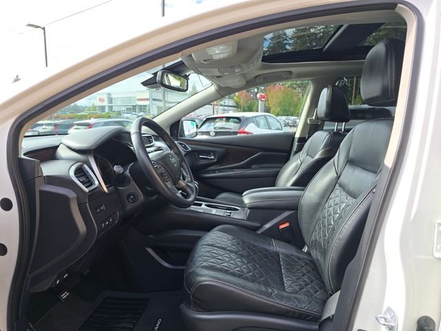 Used 2020 Pearl White Tricoat Nissan Platinum image 21