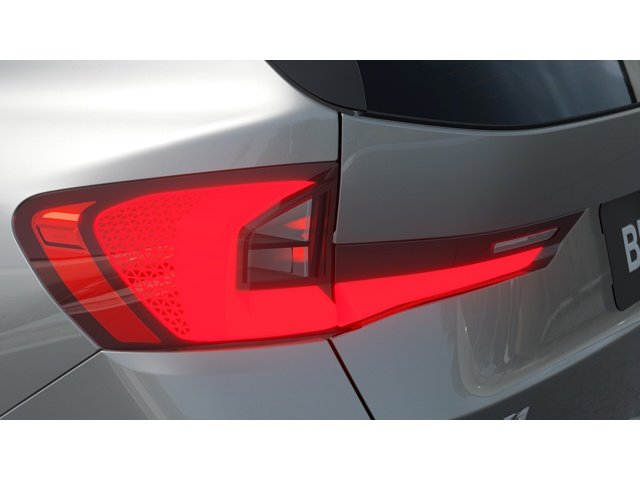 New 2026 Space Silver Metallic BMW xDrive28i image 8