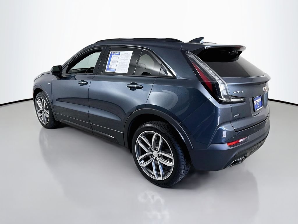 Used 2020  Cadillac Sport image 11
