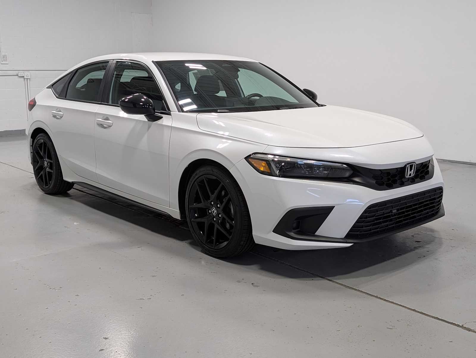 Certified Used 2024 Platinum White Pearl Honda 2.0L SPORT image 6