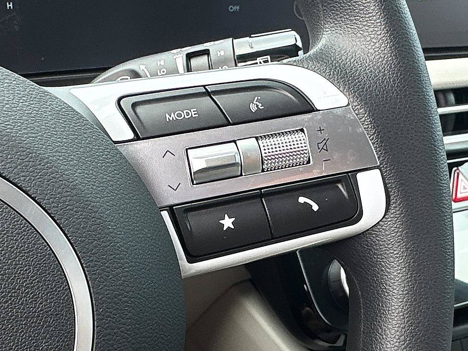 New 2026 Ecotronic Gray Hyundai SEL Plus FWD image 15