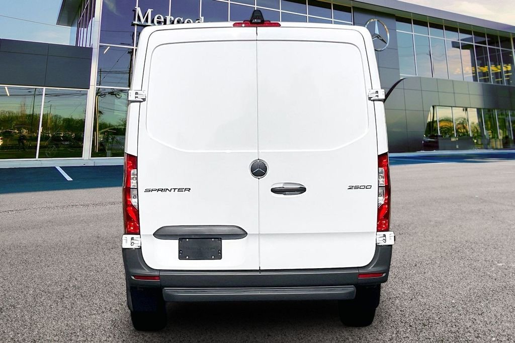 New 2026 Arctic White Mercedes-Benz Cargo 144 WB image 4