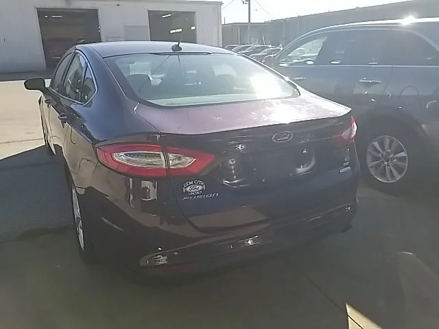 Used 2013 Red Ford SE image 17