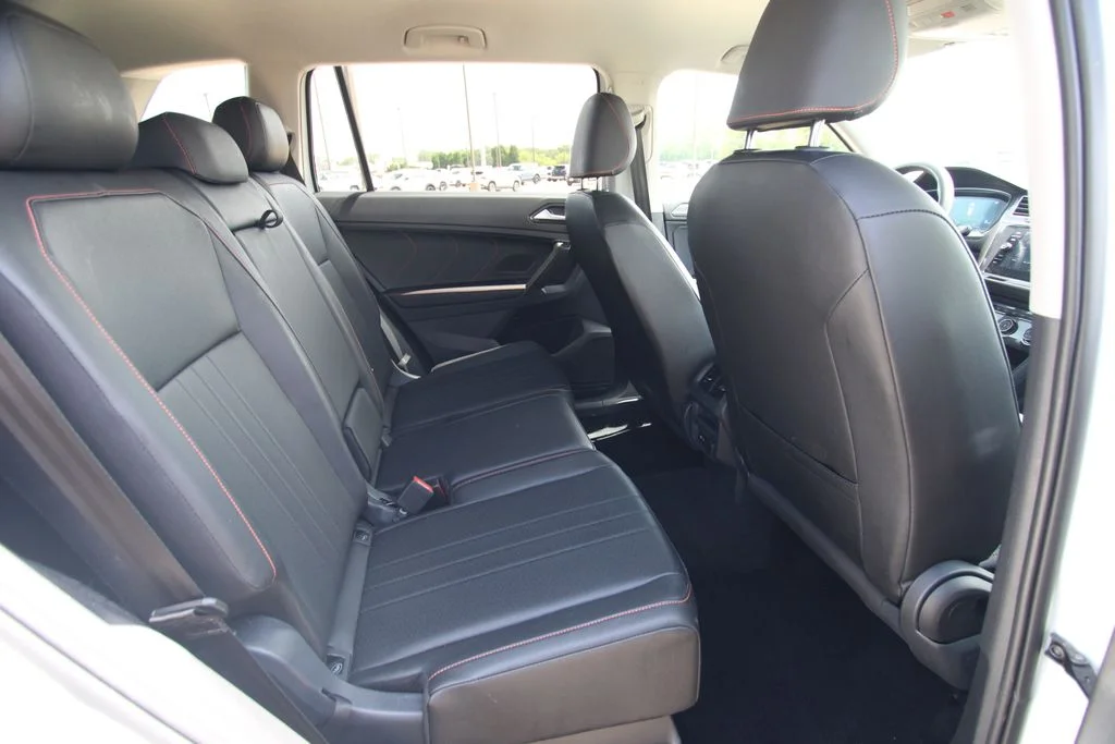 Used 2024  Volkswagen 2.0T Wolfsburg Edition image 9