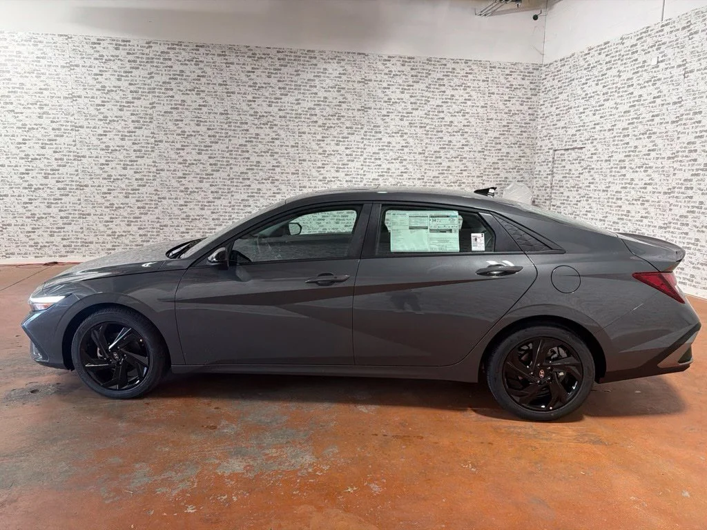 New 2026 Amazon Gray Hyundai SEL Sport Plus image 4