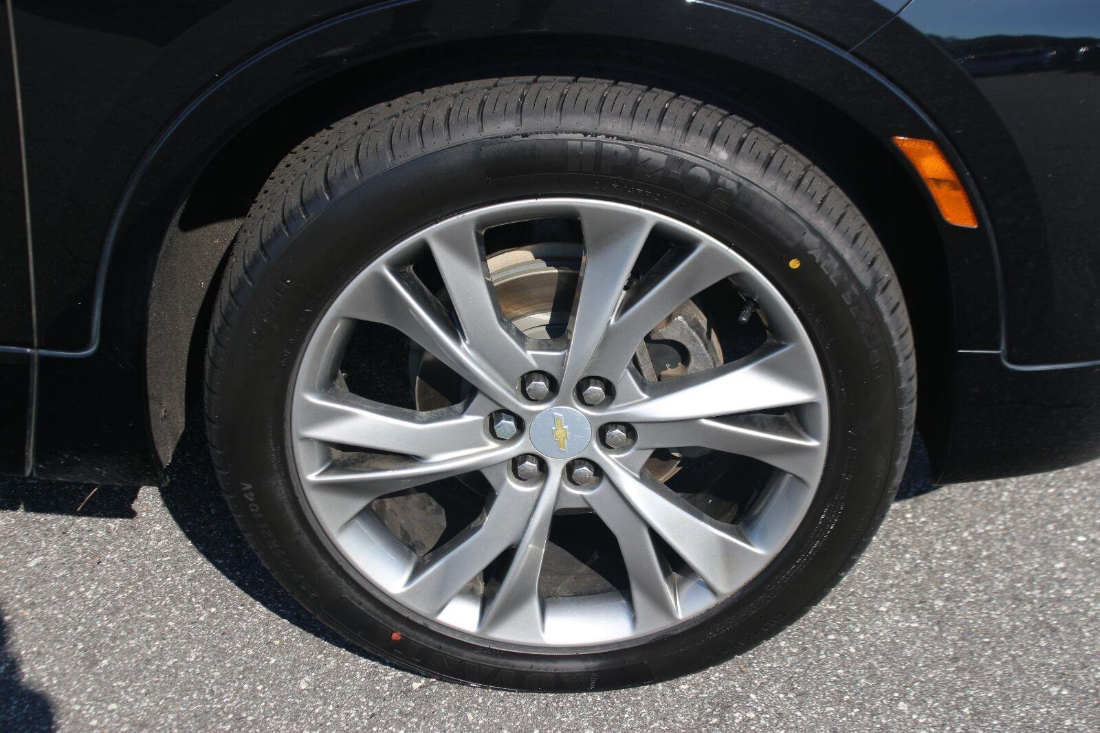 Used 2020 BLACK Chevrolet Premier image 39