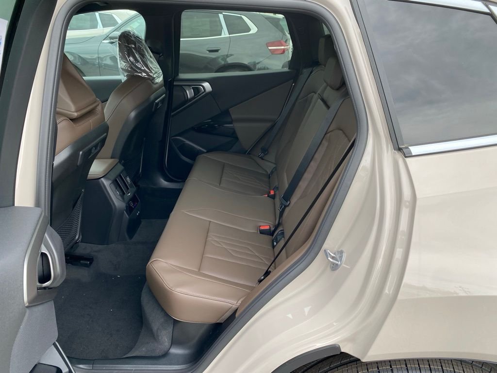 New 2026 Dune Grey Metallic BMW 30 xDrive image 7