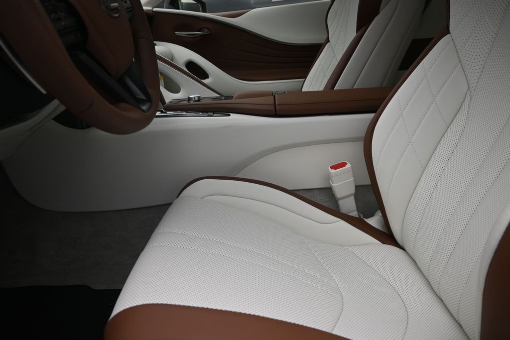 New 2026 WIND Lexus LC 500 CONVERTIBLE image 13
