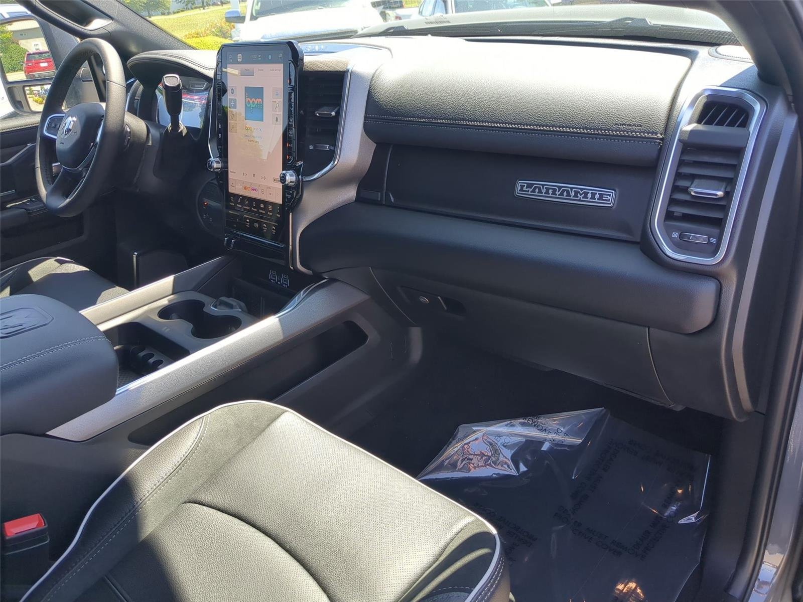 New 2026 Ceramic Gray Clear-Coat Exterior Paint RAM Laramie image 32