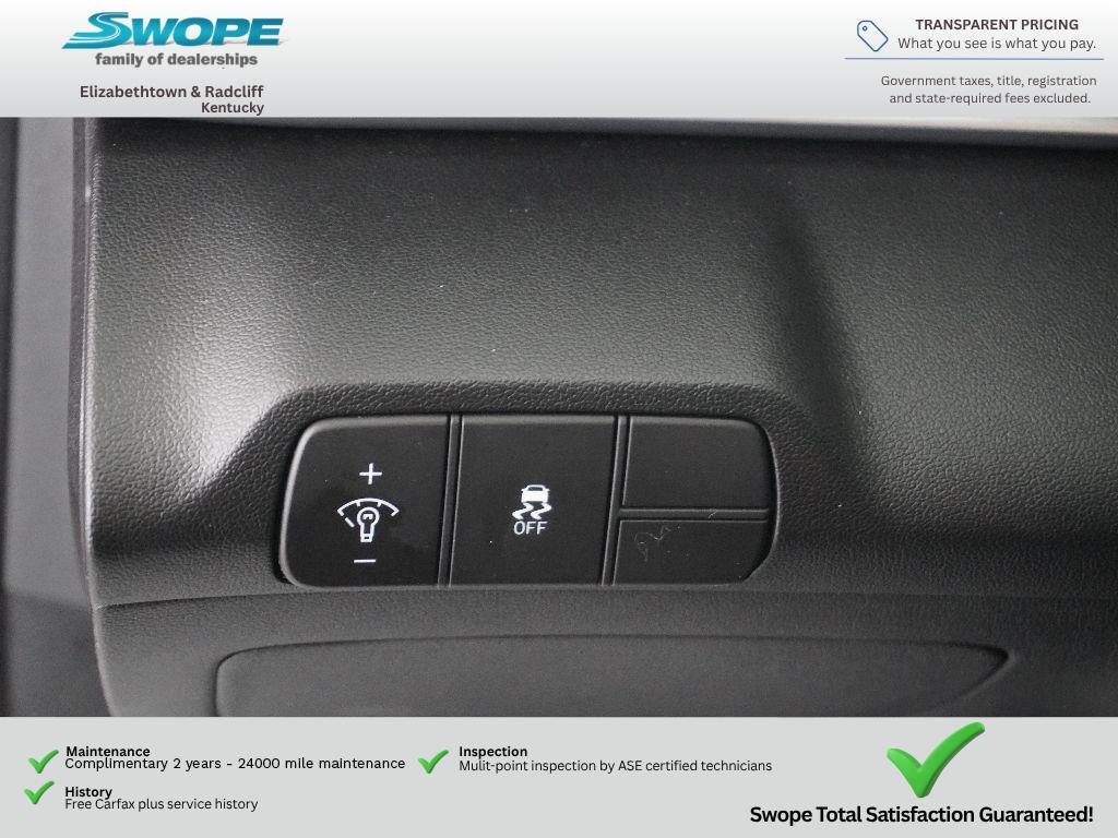 Used 2025 Ultimate Red Hyundai SEL Convenience image 15