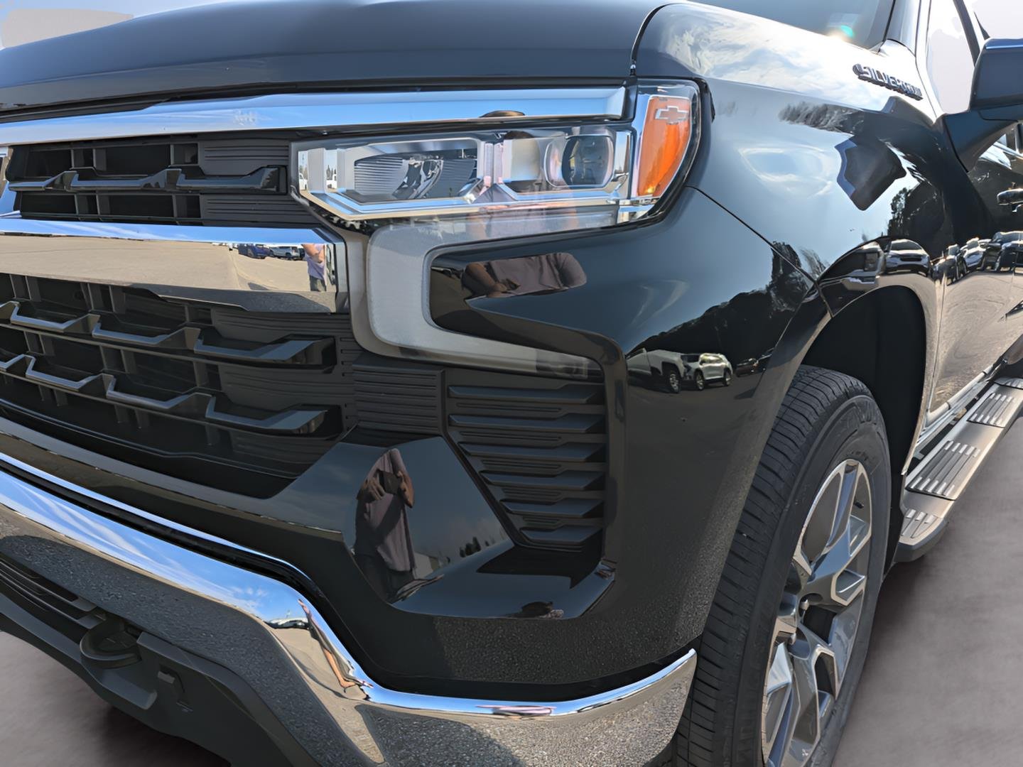 2026 Chevrolet Silverado 1500 LT - Photo 9