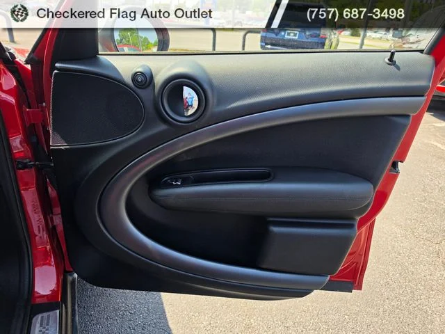 Used 2015 Blazing Red MINI Base image 38