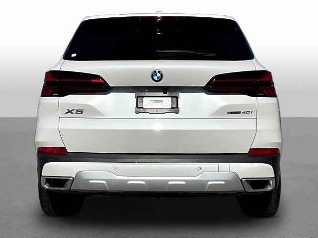 Used 2026 White BMW sDrive40i image 6