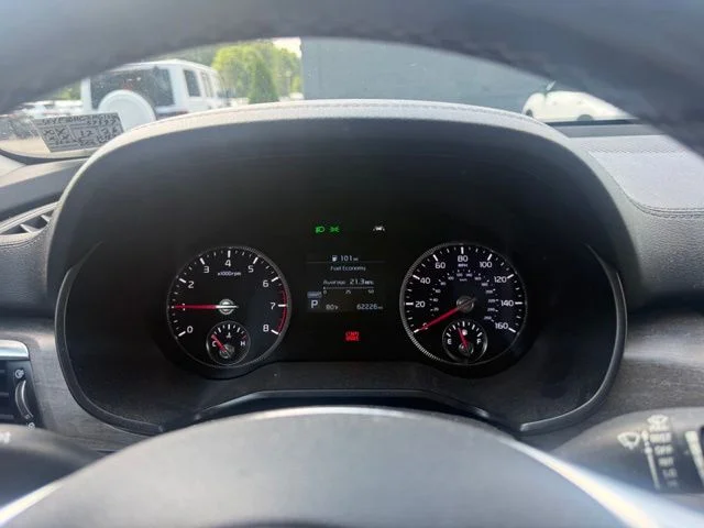 Used 2021 White Kia EX image 12