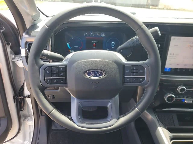 New 2026 Star White Metallic Tri-Coat Ford F-250® Lariat® image 21