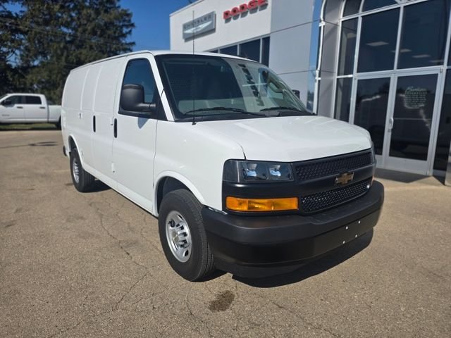 2025 Chevrolet Express Cargo