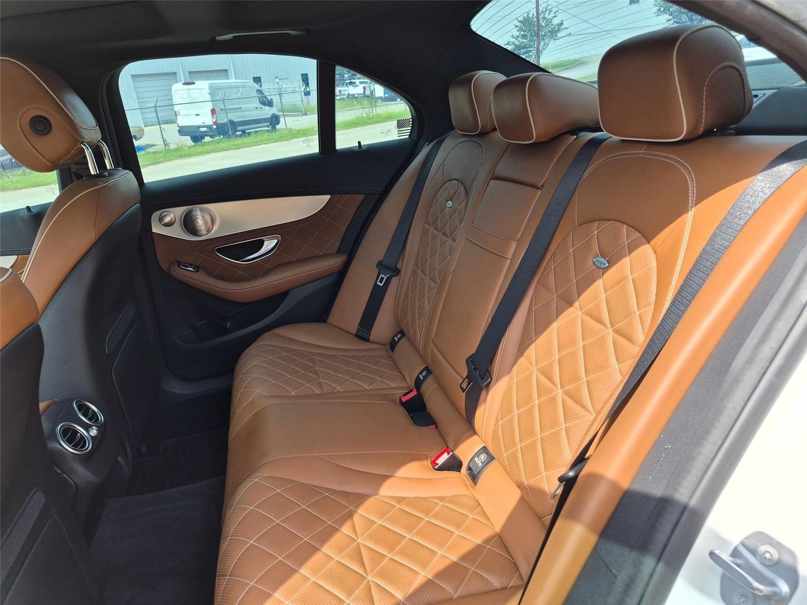 Used 2018 designo Diamond White Metallic Mercedes-Benz AMG® C 43 image 24
