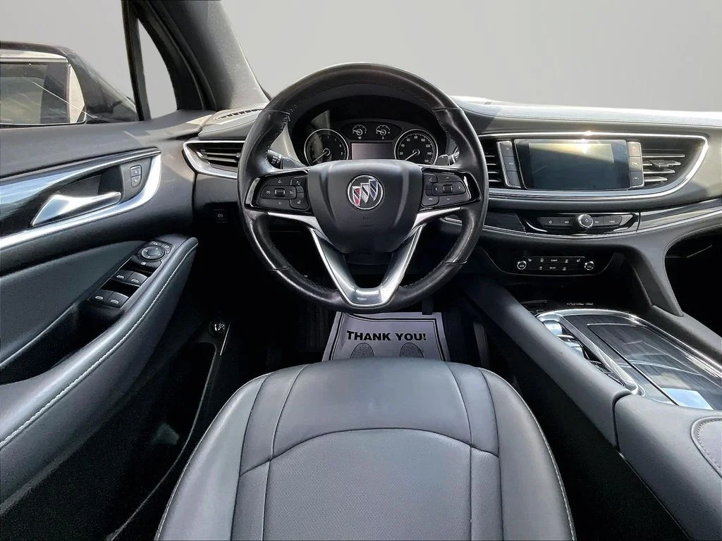 Used 2023 Black Buick Essence image 5