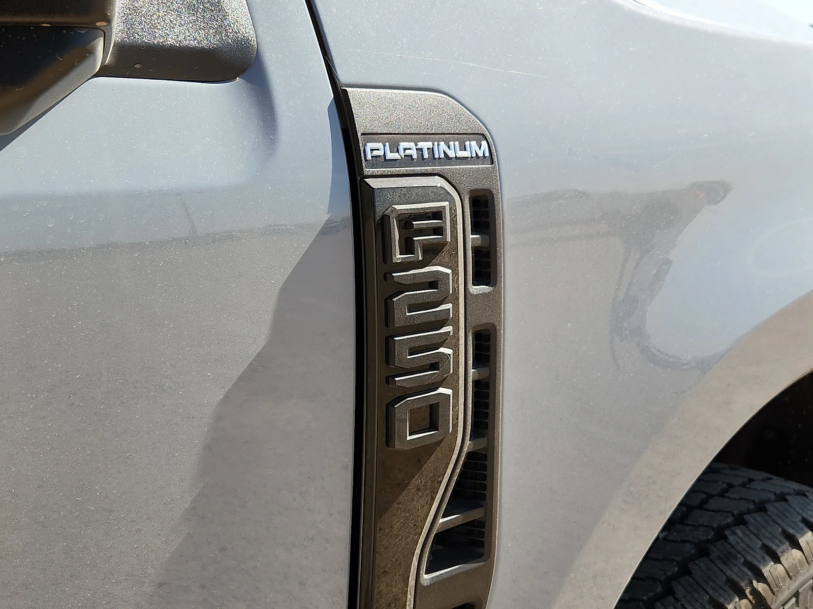 New 2026 Glacier Gray Metallic Tri-Coat Ford F-250® Platinum® image 10