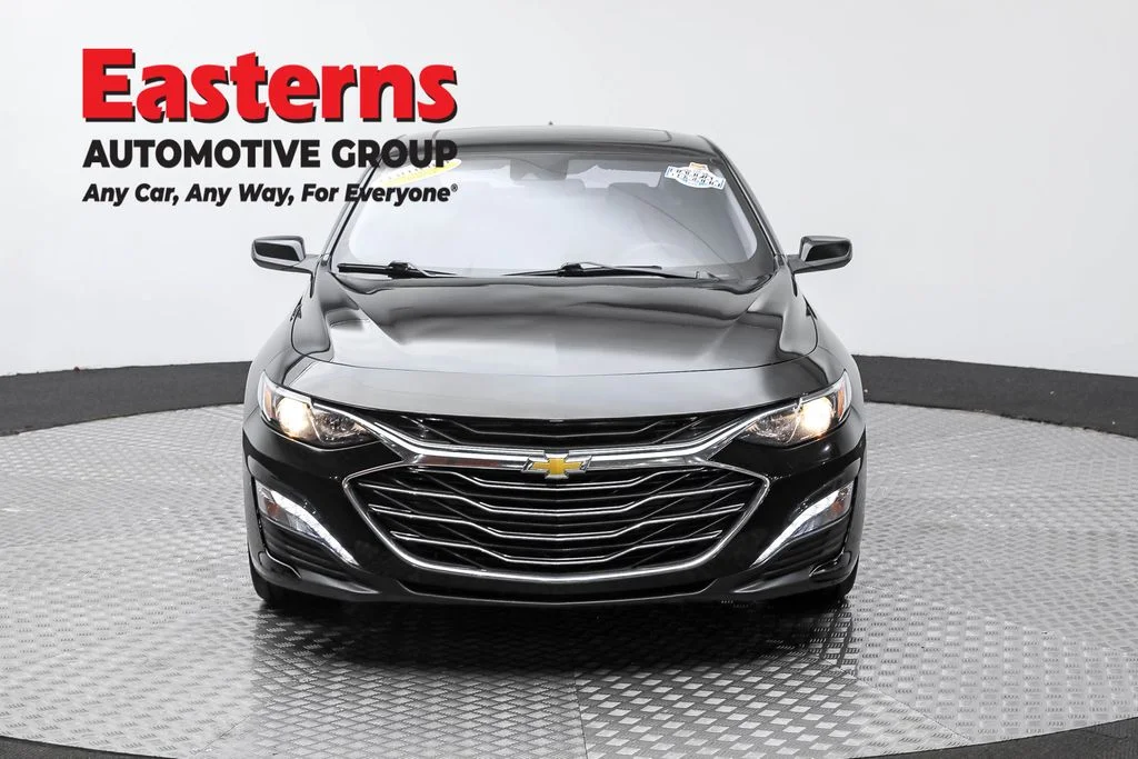Used 2023 Black Chevrolet LT image 2