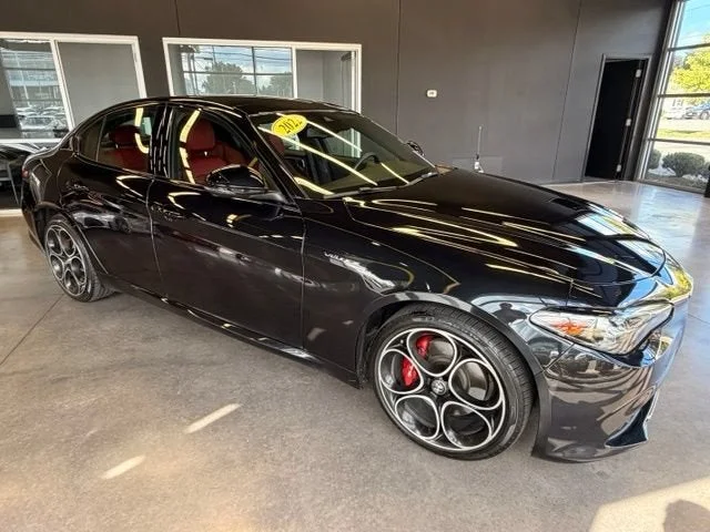 Used 2022 Vulcano Black Metallic Alfa Romeo Veloce image 7
