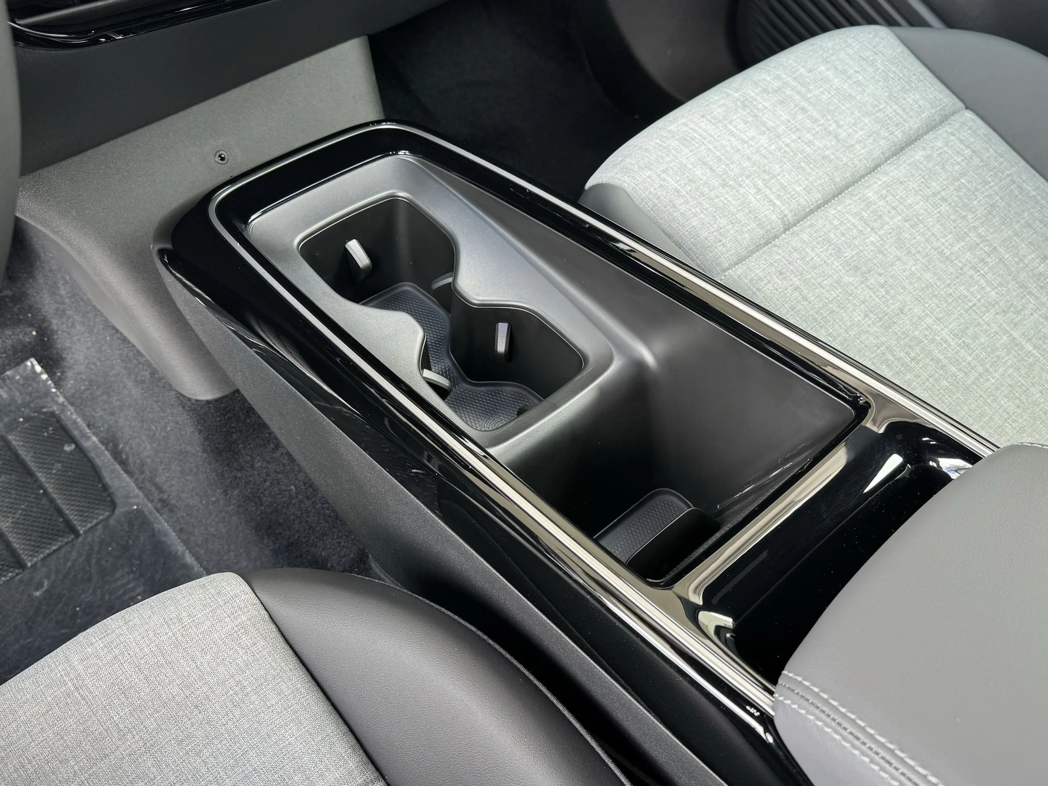 New 2026 Pure Gray Volkswagen Pro image 28