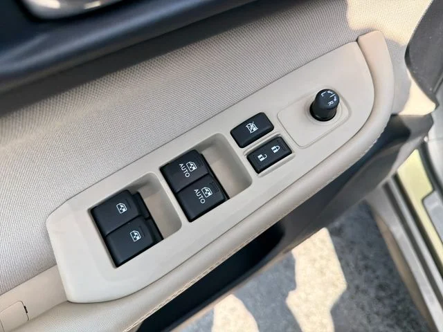 Used 2019 Green Subaru 2.5i Premium image 18