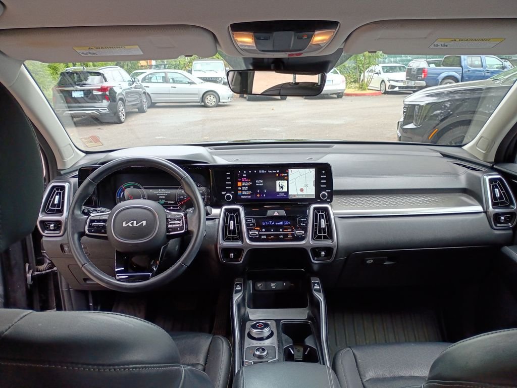 Used 2023 Aurora Black Kia EX image 25
