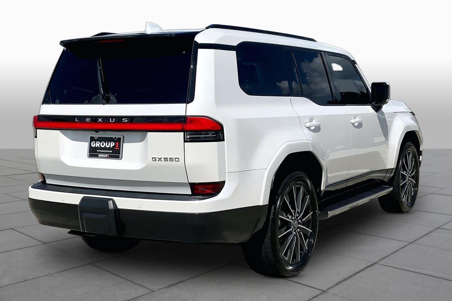 2024 Lexus GX Luxury - Photo 13