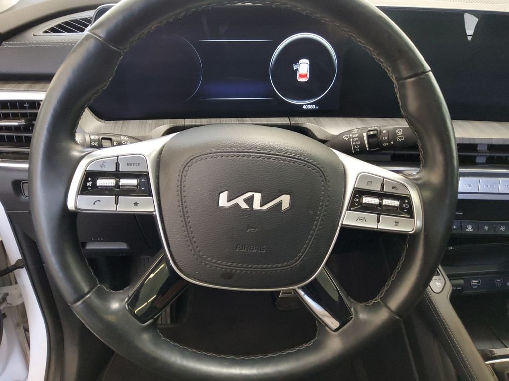 Used 2024 White Kia SX-Prestige image 9