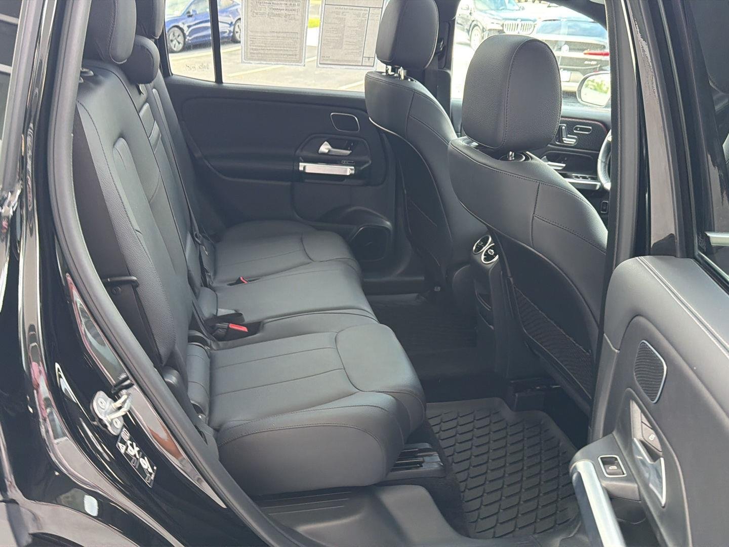 Used 2024 Night Black Mercedes-Benz GLB 250 image 12