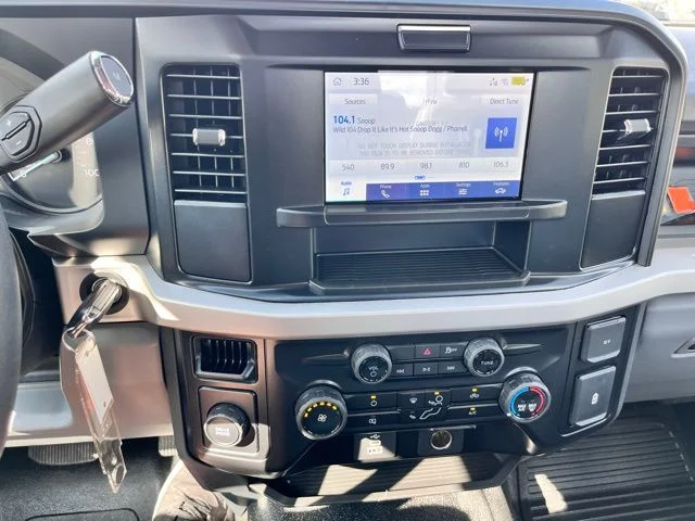 2026 Ford F-350 Super Duty XL - Photo 14