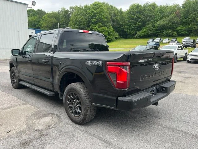 Used 2024 Agate Black Metallic Ford XLT image 8