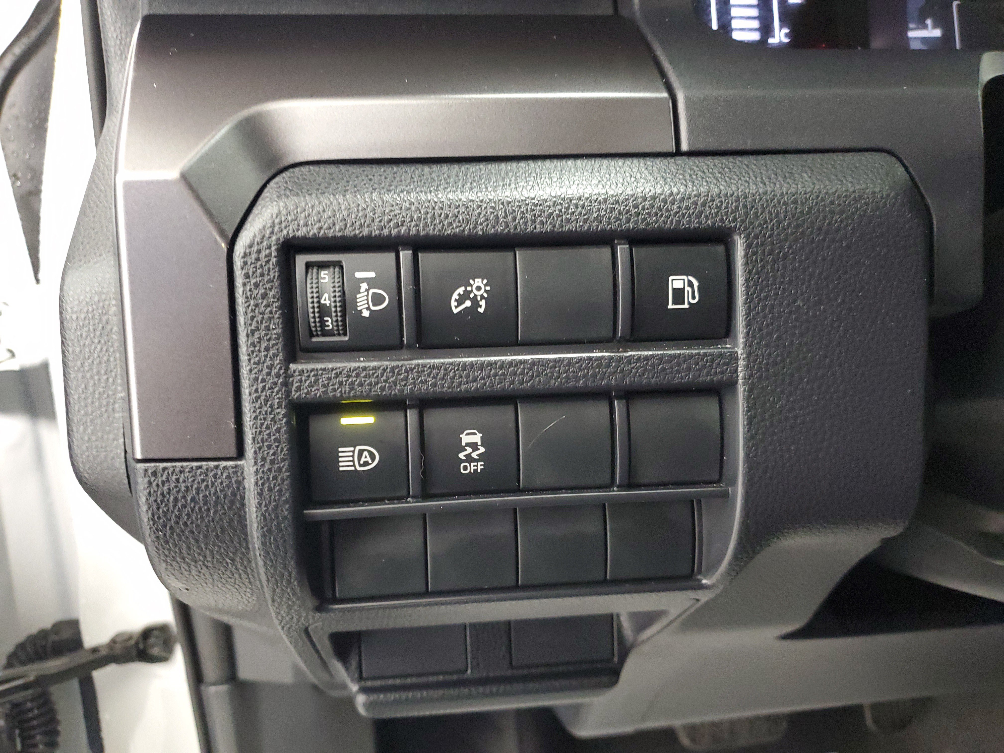 Used 2025 White Toyota SR5 image 20