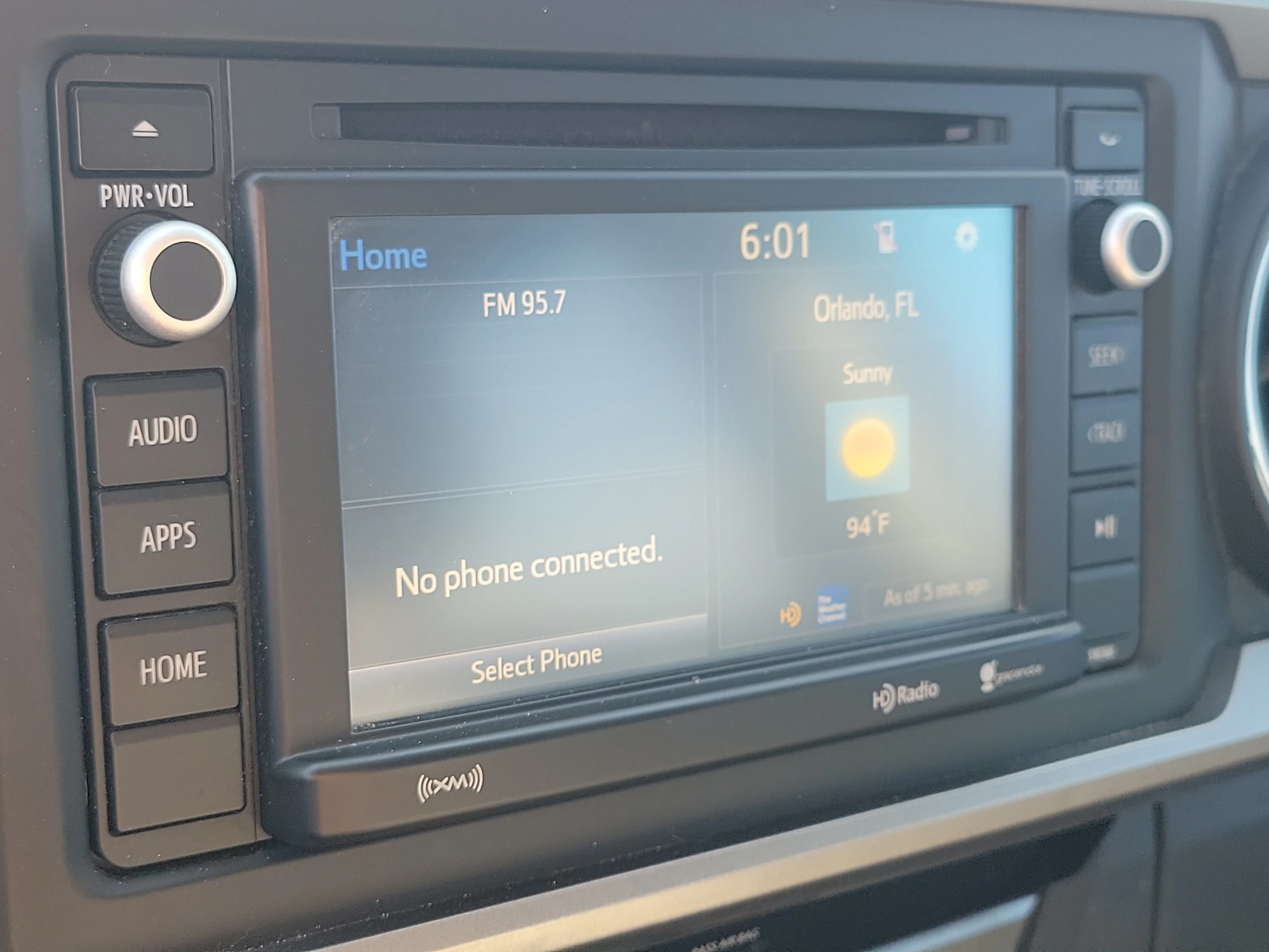 Used 2018 Silver Sky Metallic Toyota SR5 image 20