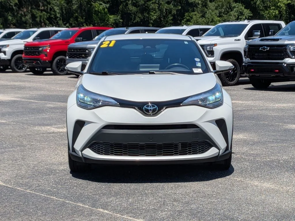 Used 2021 White Toyota XLE image 8