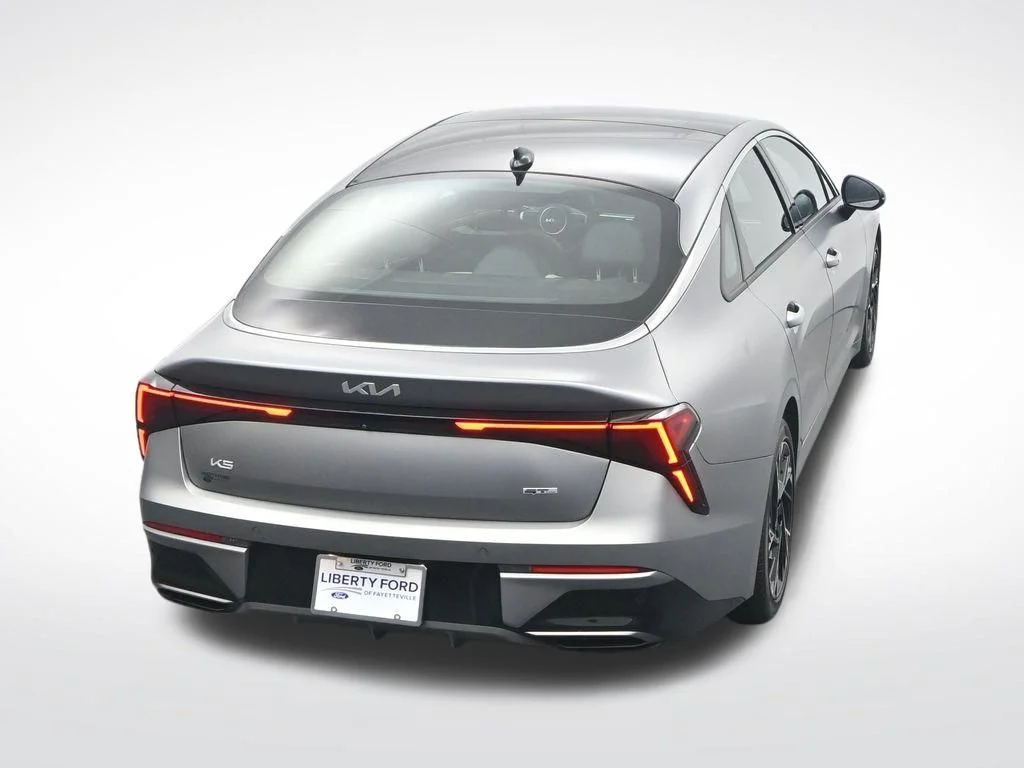 Used 2025 Steel Kia GT-Line image 29