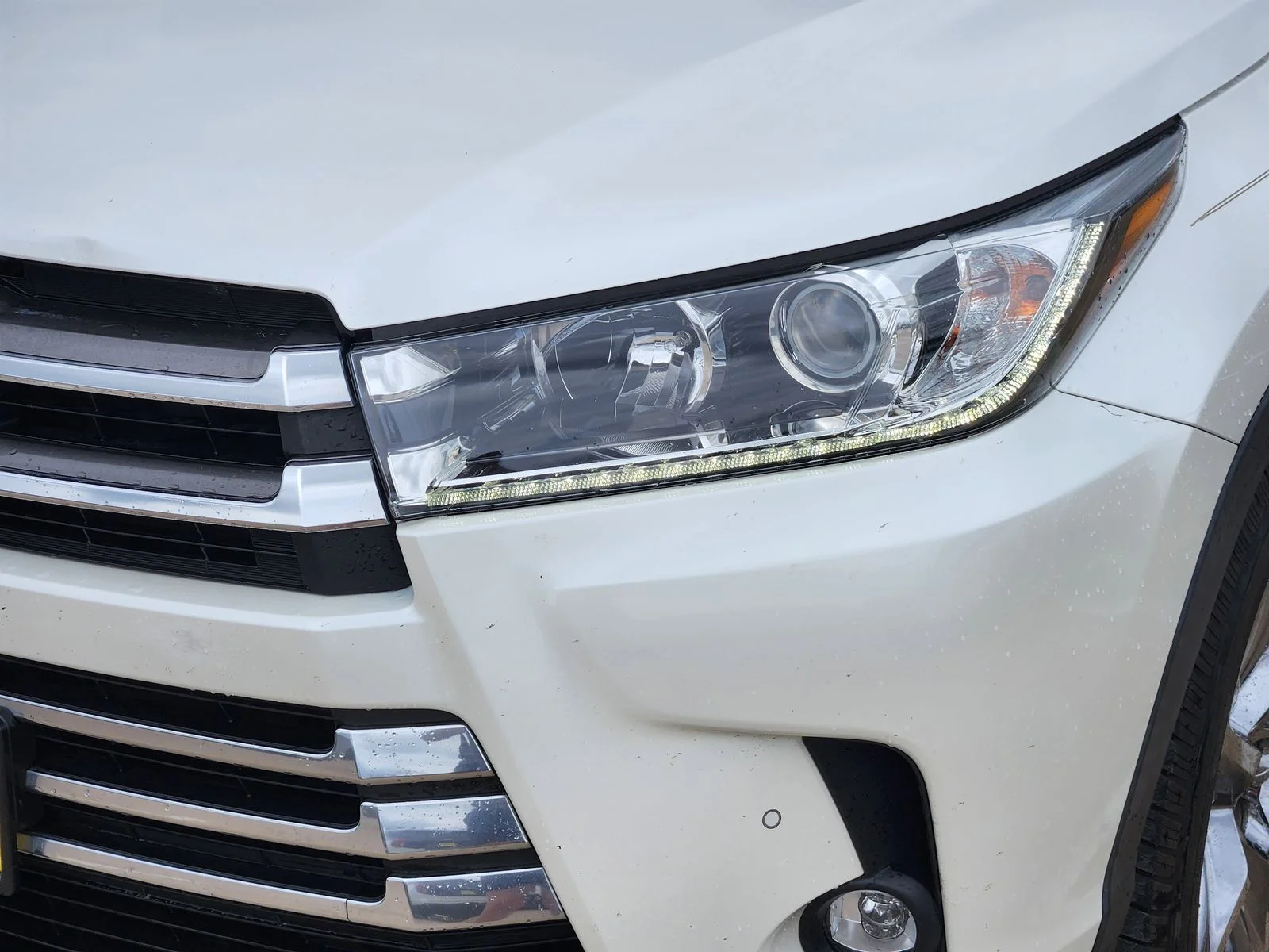 Used 2019 White Toyota Limited Platinum image 7