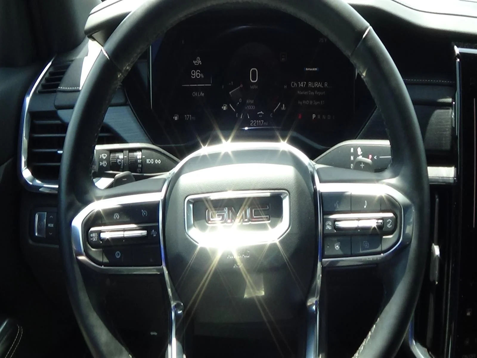Used 2025 Ebony Twilight Metallic (gb8) GMC Elevation image 22
