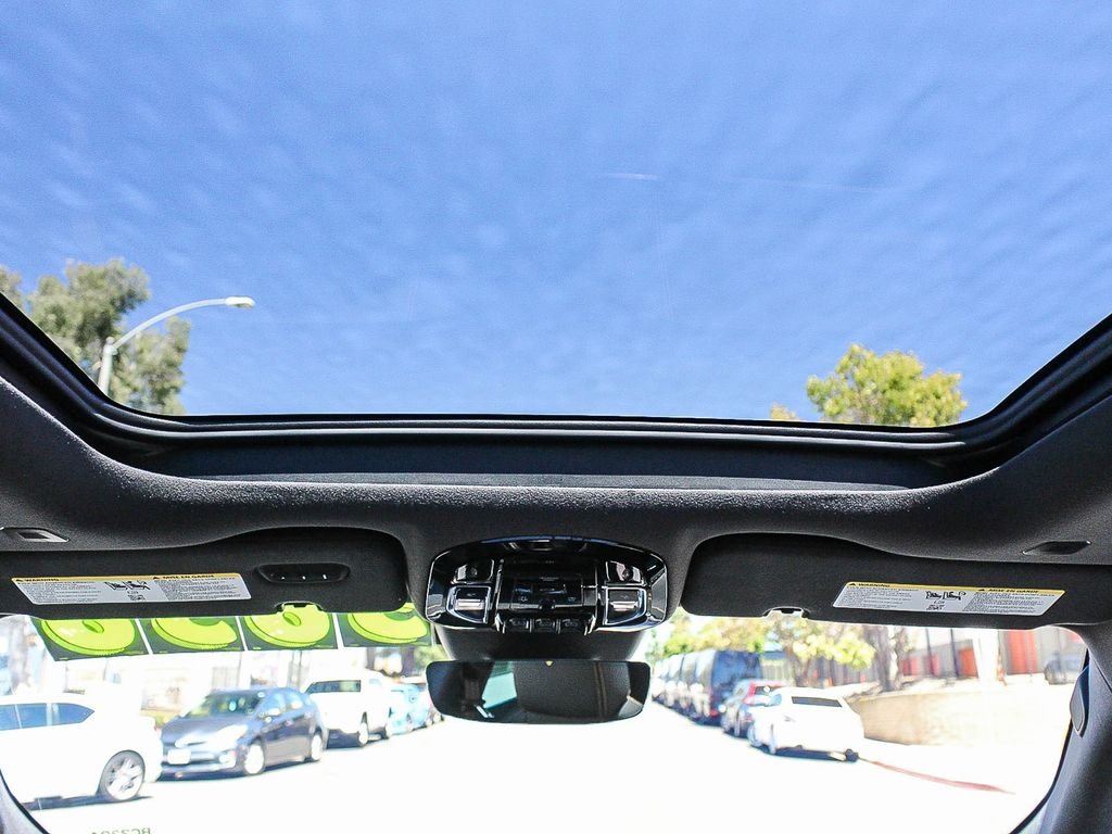 Used 2023 Blue Maserati Modena image 17
