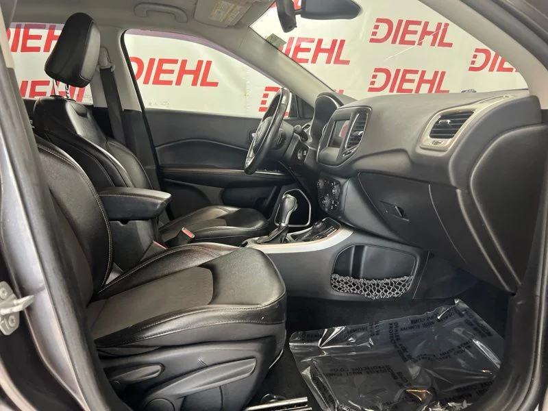 Used 2020 Gray Jeep Latitude image 12