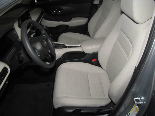 Certified Used 2025 Lunar Silver Metallic Honda LX image 8