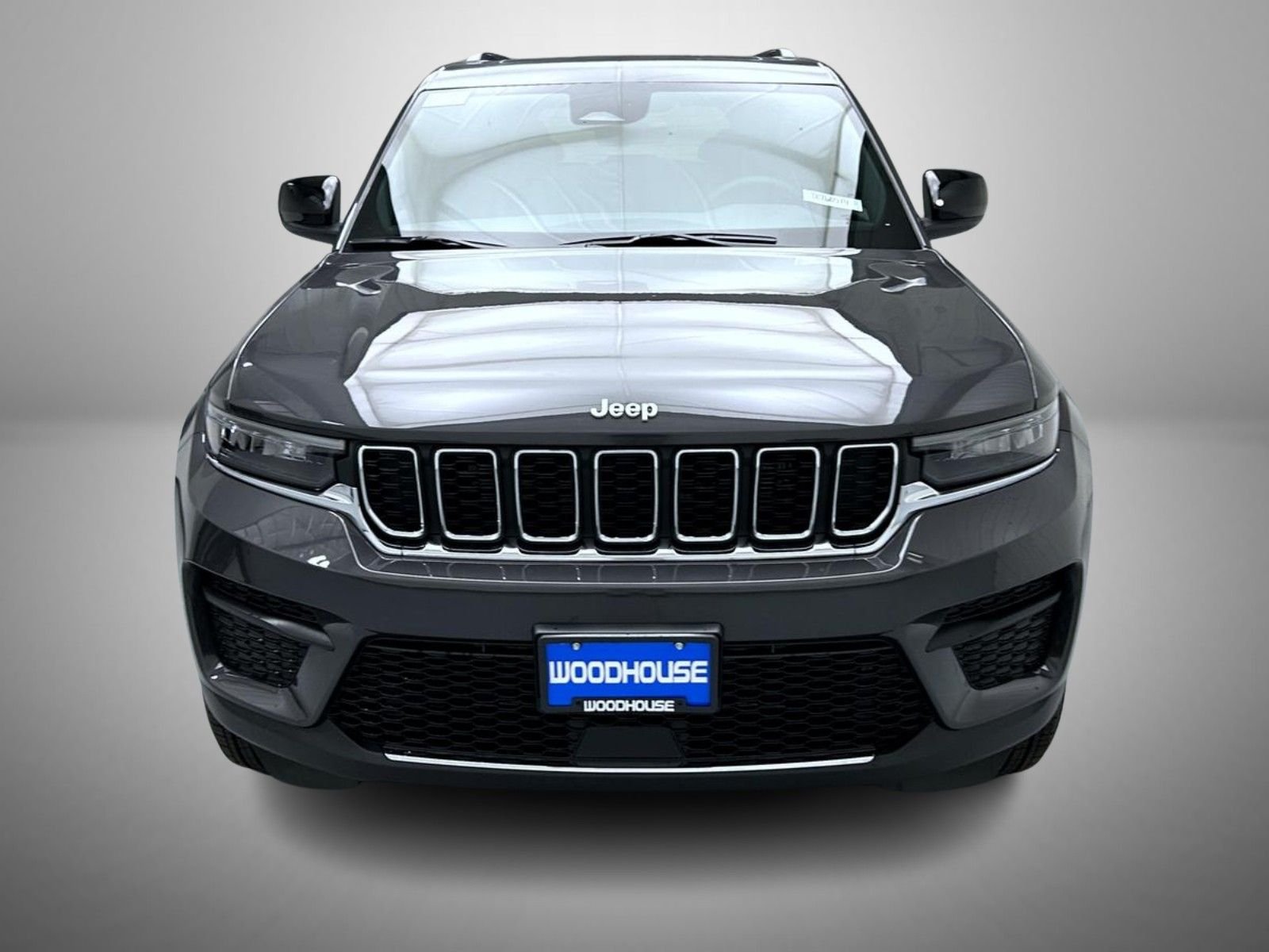 New 2026 Baltic Gray Metallic Clear-Coat Exterior Paint Jeep Laredo X image 2