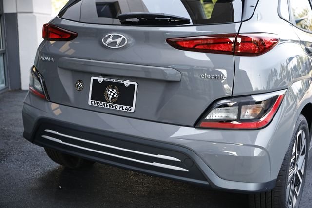 Used 2023 Galactic Gray Hyundai SE image 9