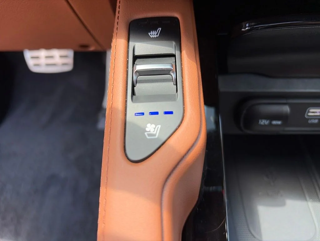 Used 2025 Black Kia SX-Prestige X-Line image 37