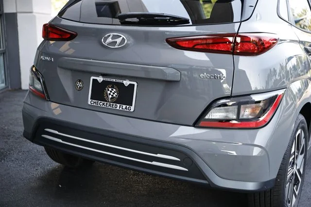 Used 2023 Galactic Gray Hyundai SE image 9